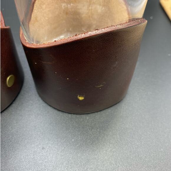 Pair of leather wrapped‎ whiskey glasses 
Buck design whiskey lover - Picture 6 of 6